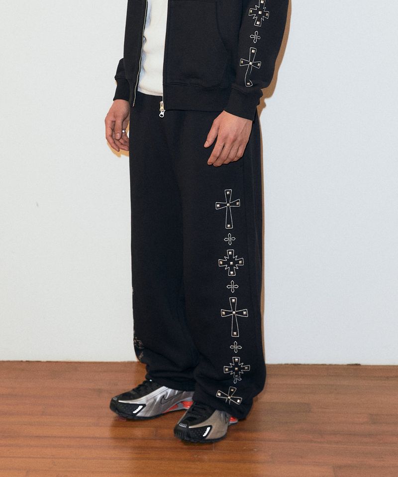 CROSS STUD SWEATPANT