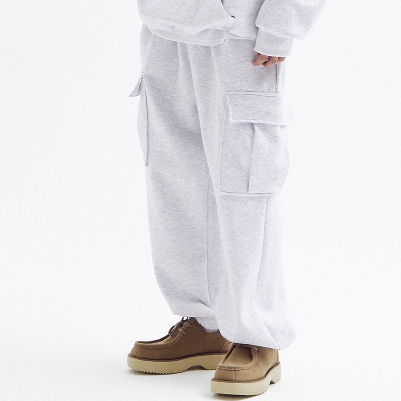 AKECII(アケシ)の「Balloon over cargo fleece jogger pants White Melange(Pants)」