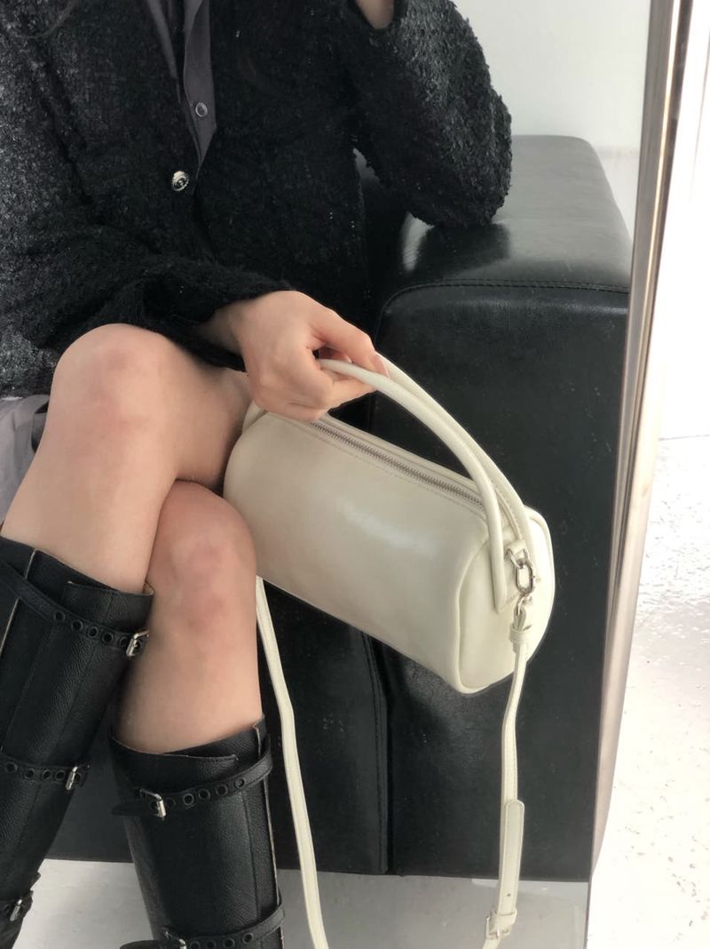 Glossy double handle bag