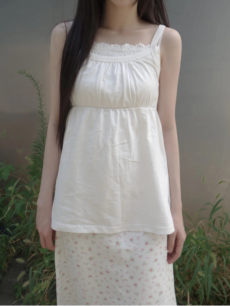 lia sleeveless
