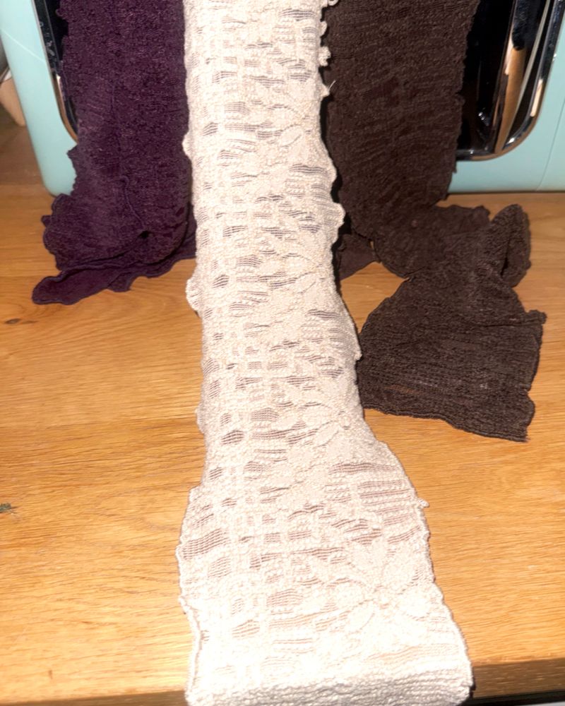 (3color) Bouclé Flower Wave Muffler