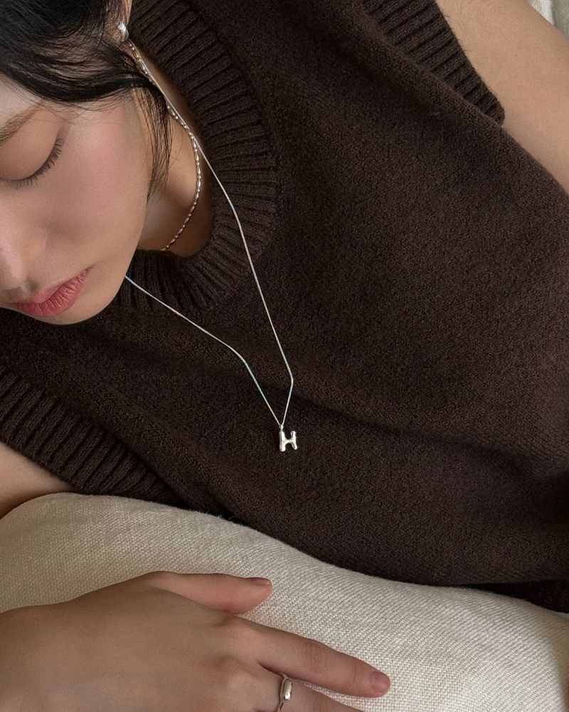 Truth earring (silver)