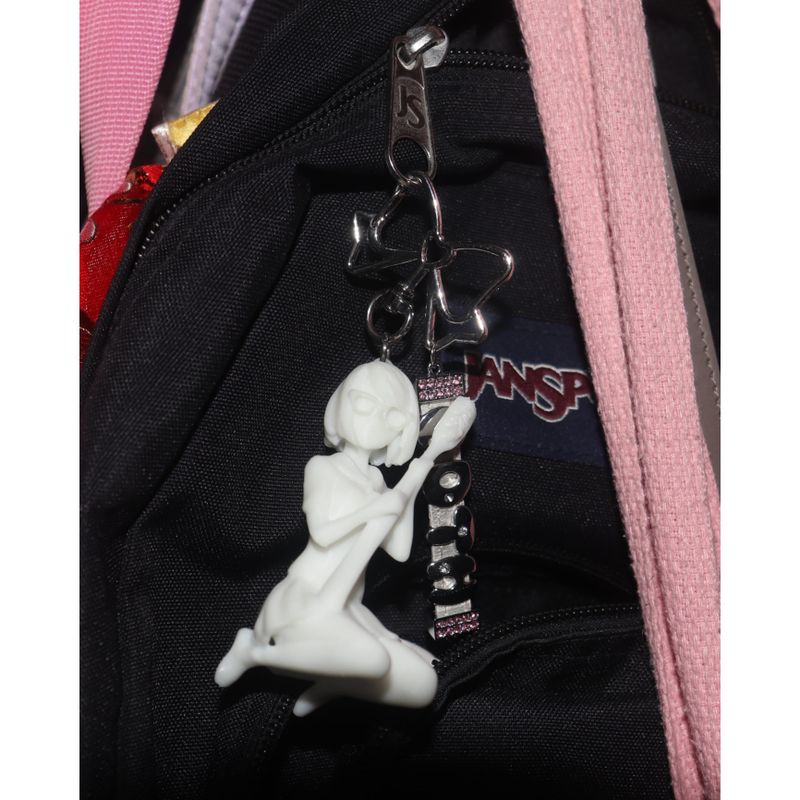[MADE] Brush girl Statue Keyring (Pinkhair)