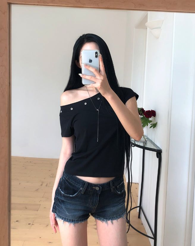 Harbor Embossed Denim Low Short Pants