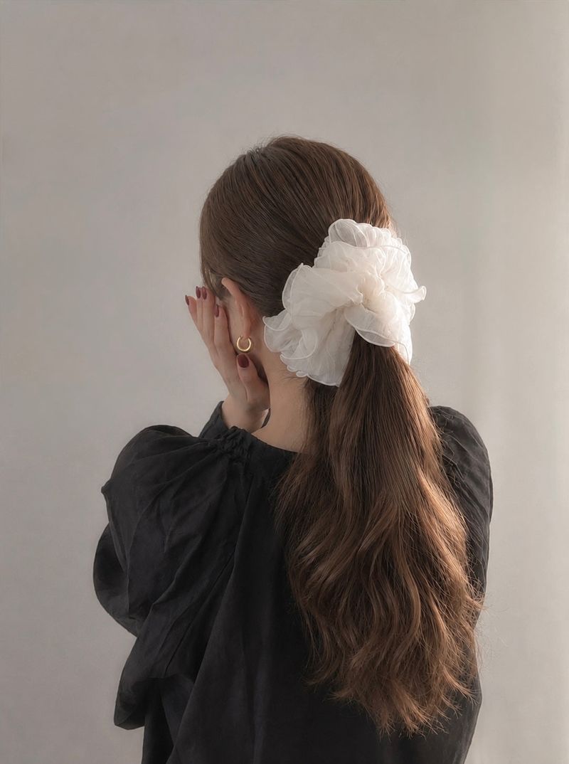 Ton Sourire（トン スリール）の「ペタルシュシュ（ヘアアクセサリー）」