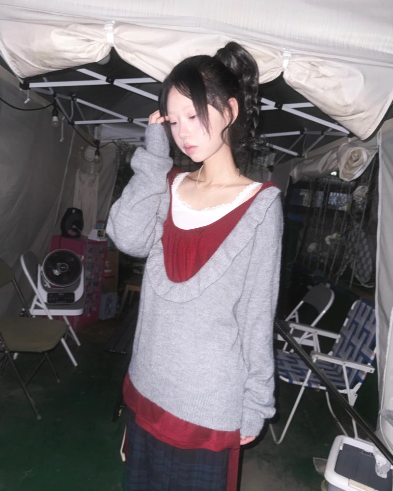 (3color) Frill Deep U-Neck Wool Knit