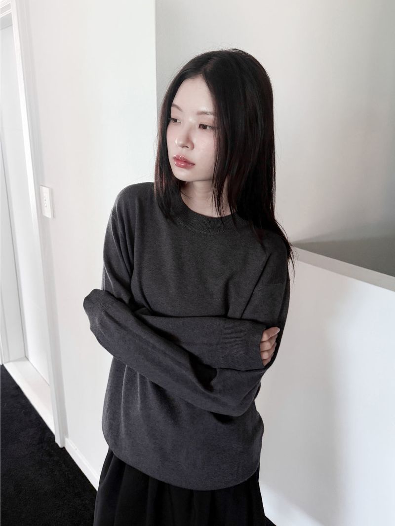WOOHWA（ウファ）の「 CLASSIC SOFT ROUND KNIT（Tops）」