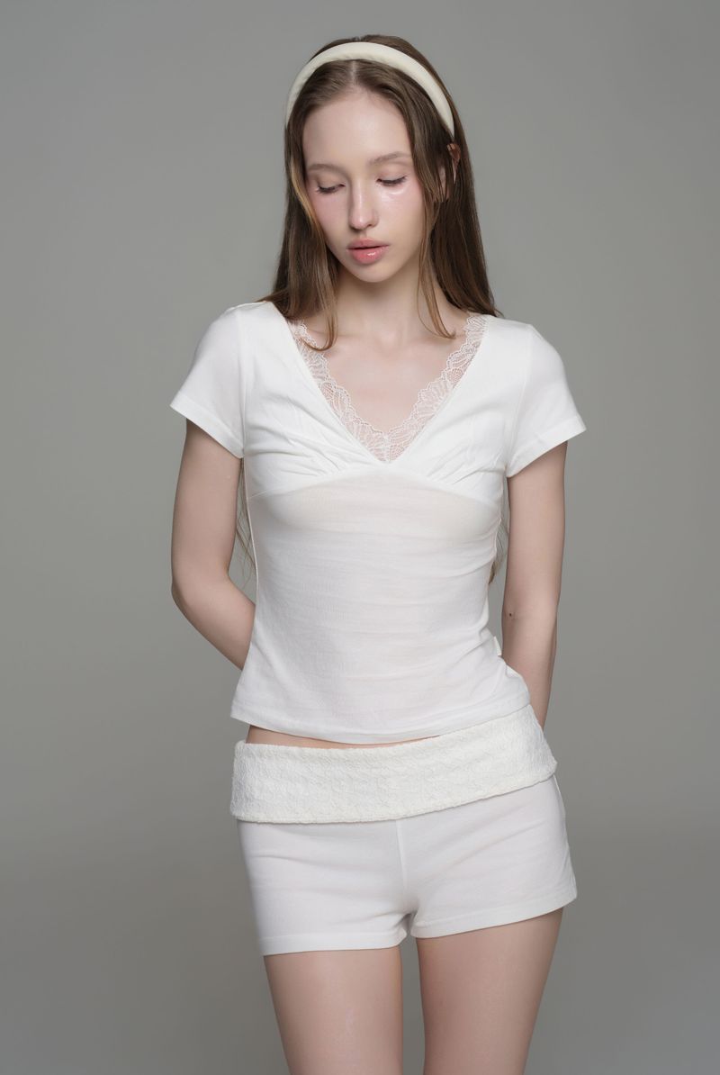 Rose tea lace v top, Ivory