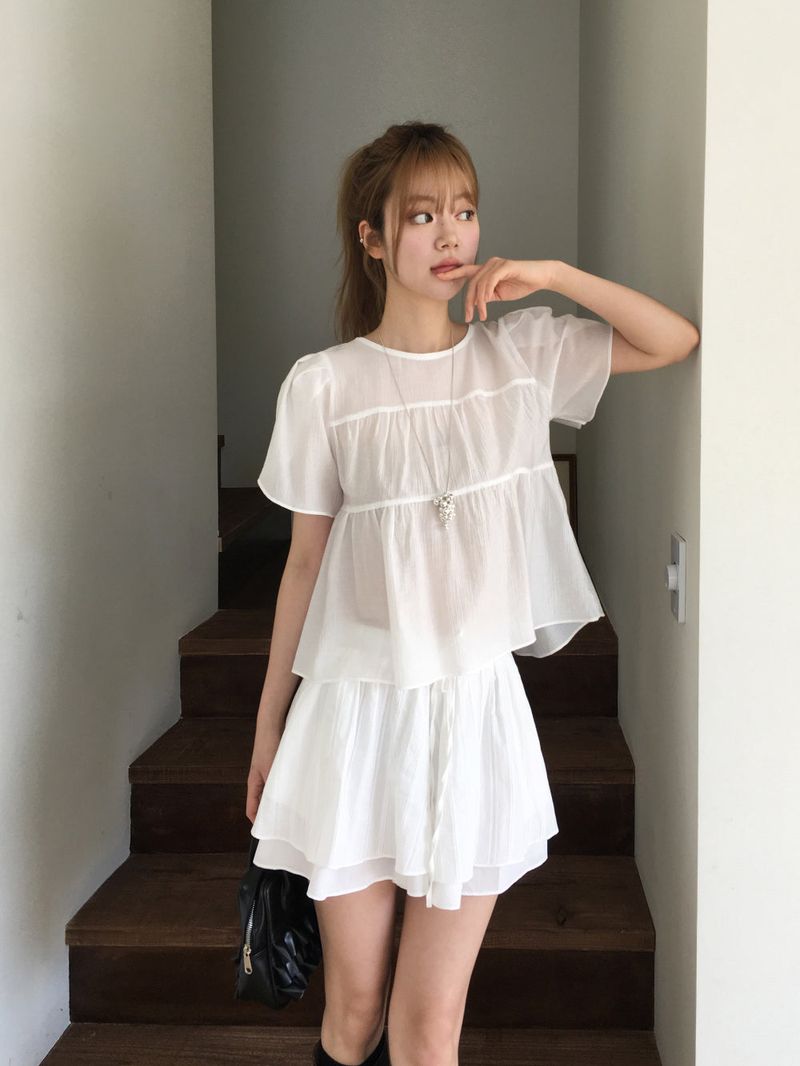 Tulip puff Blouse