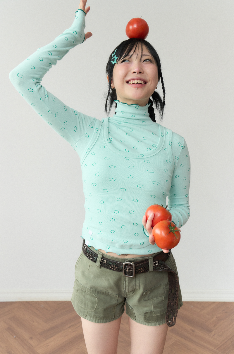 smile turtleneck mint