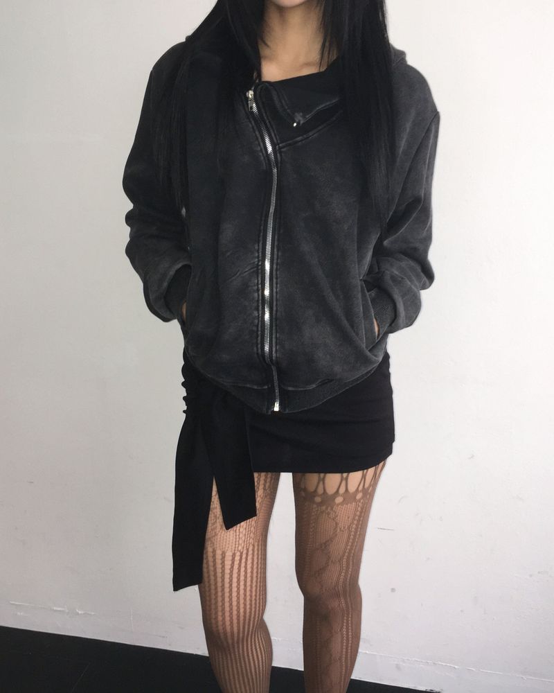 Pigment unbalanced hood jumper