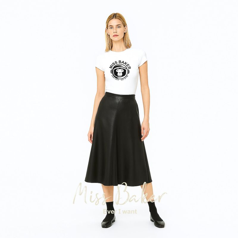Miss Baker（ミスベイカー）の「スペースベイカーTシャツ ホワイト（トップス）」