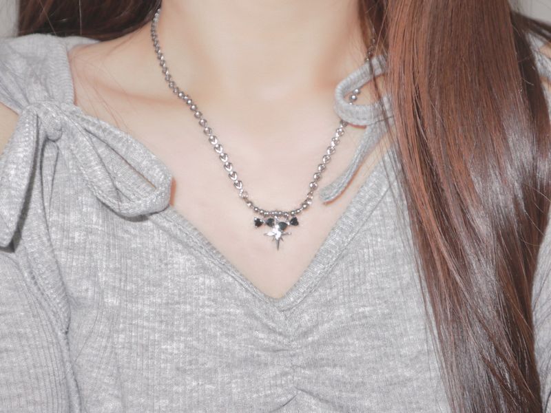 black double ribbon twinkle necklace