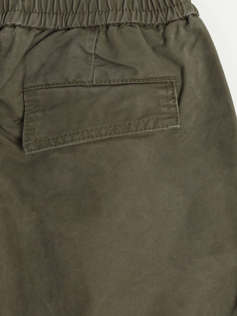 Curved diagonal cargo banding pants