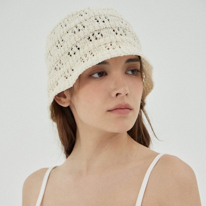 VA Curved Oval Metal Floral Punching Knit Bucket Hat / Cream