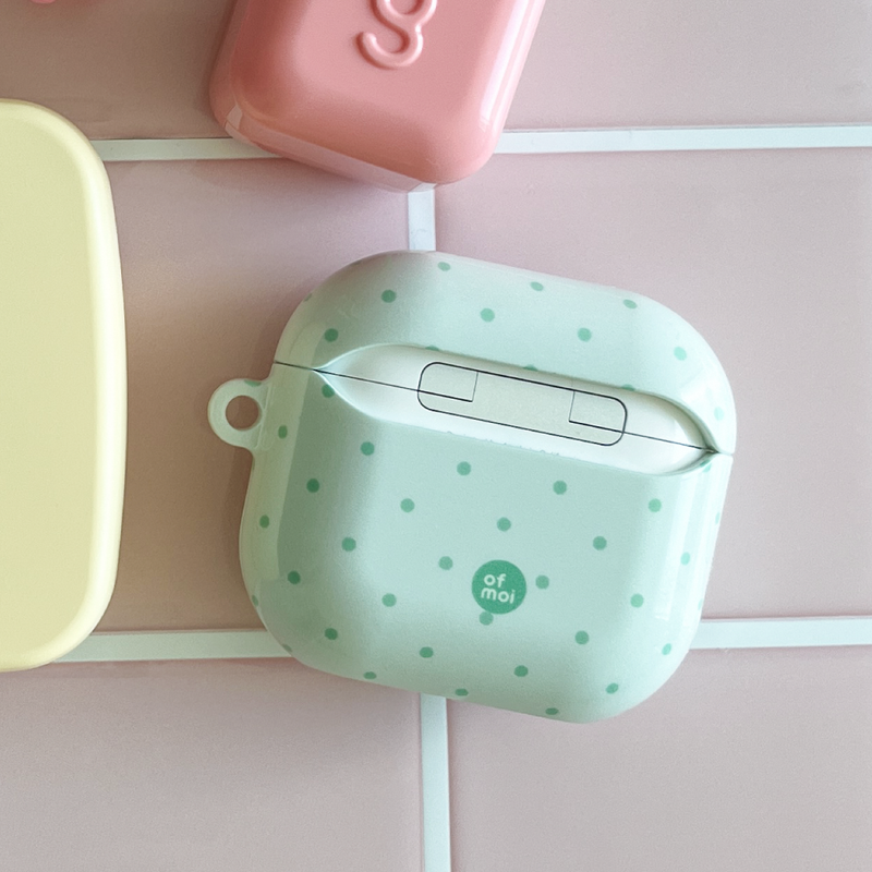 ofmoi(オブモイ)の「morning dew dot glossy hard airpods case(Smartphone Accessories)」