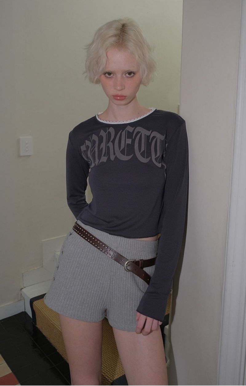 Curetty(キュリティ)の「C LACE NECK LOGO T-SHIRT_CHARCOAL(Tops)」
