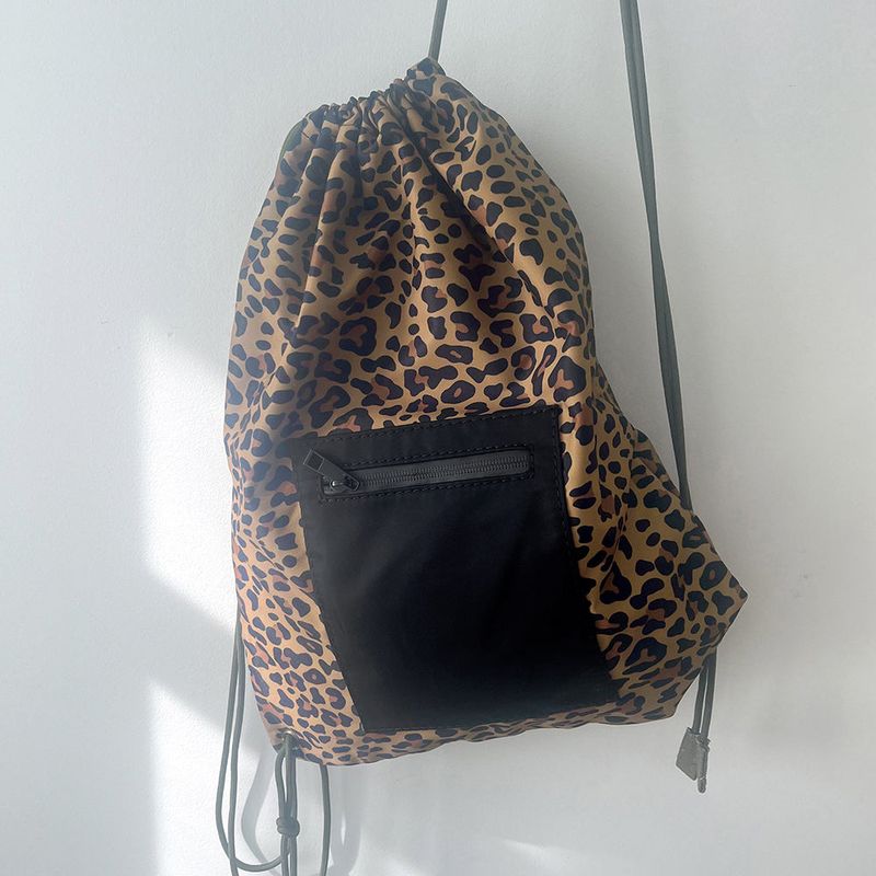 WONDER WONDER(ワンダーワンダー)の「Vintzn Leopard Pocket String Backpack(Bags)」