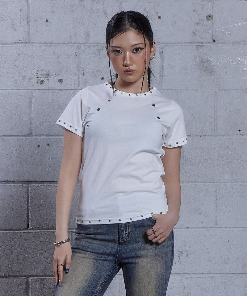 DAUSPICE(DUC)（ダウスピス）の「(DUC) Eyelet Stud Semi-Crop T-Shirt White（Tops）」