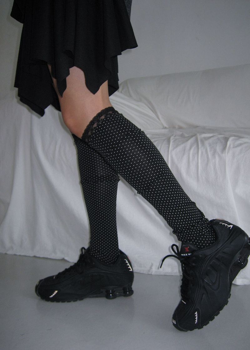 DOT LACE LEG WARMER