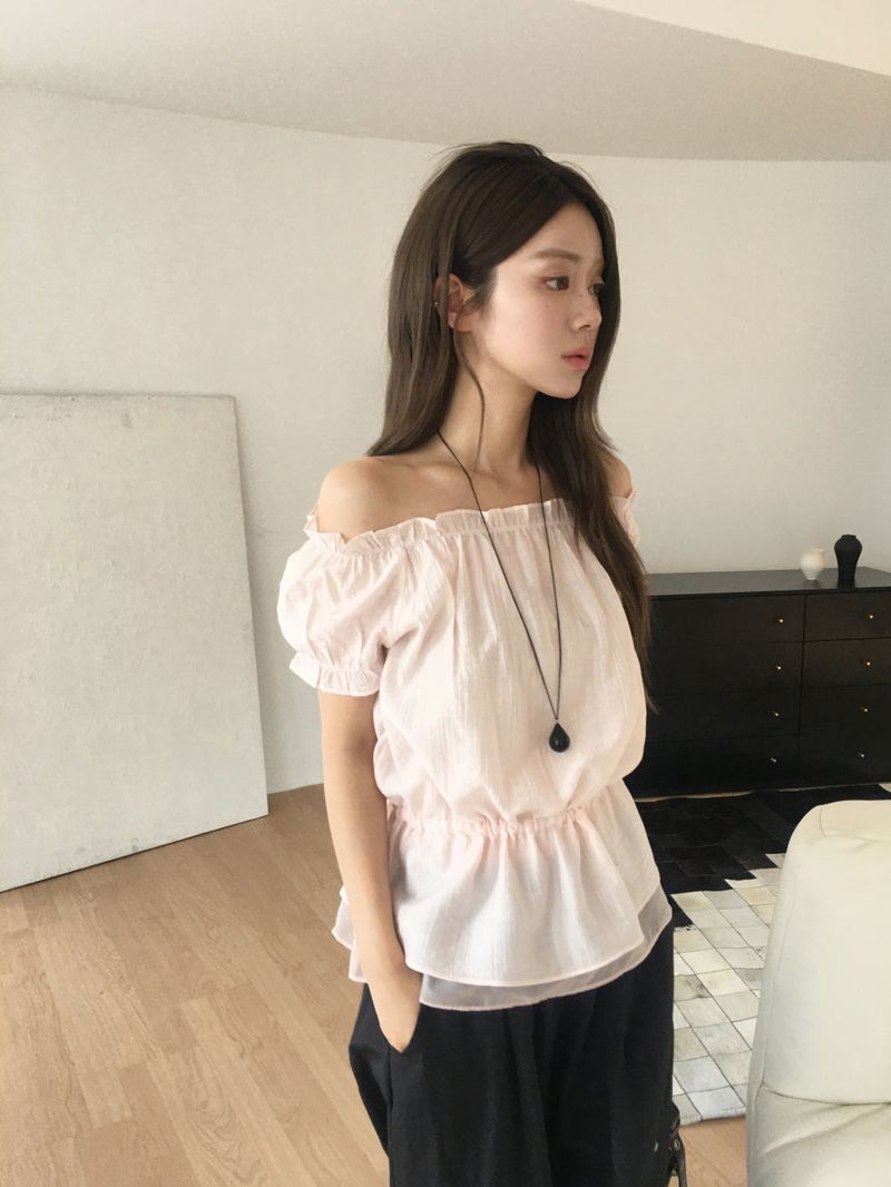 Mellow off shoulder blouse