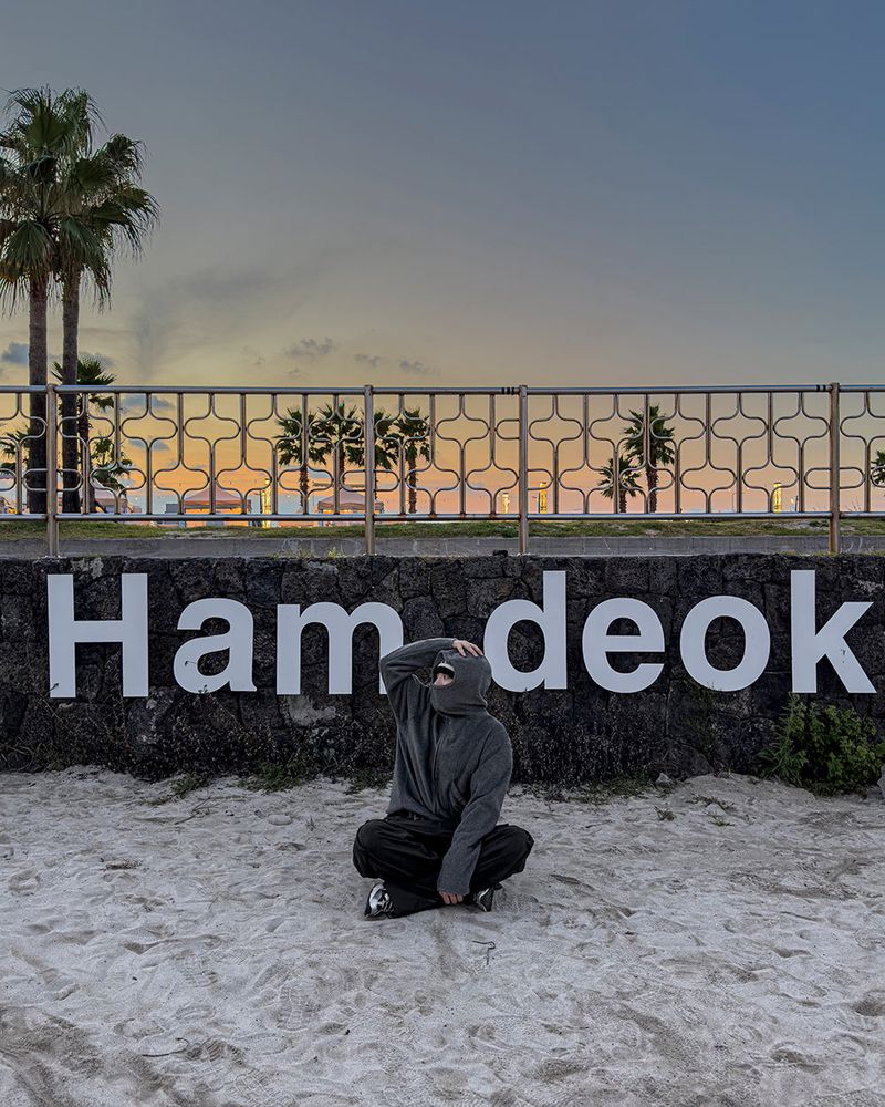 Cloak Balaclava Fleece Zip-Up