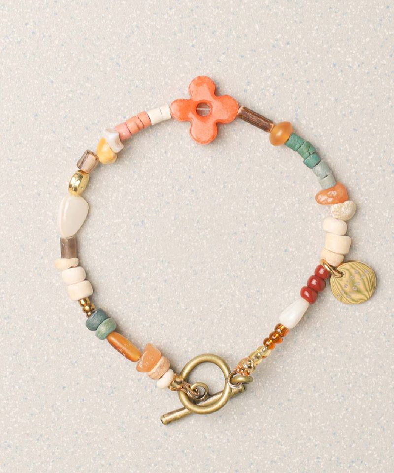 CLOVER SYMBOL-CARROT : ARCHIVE-003