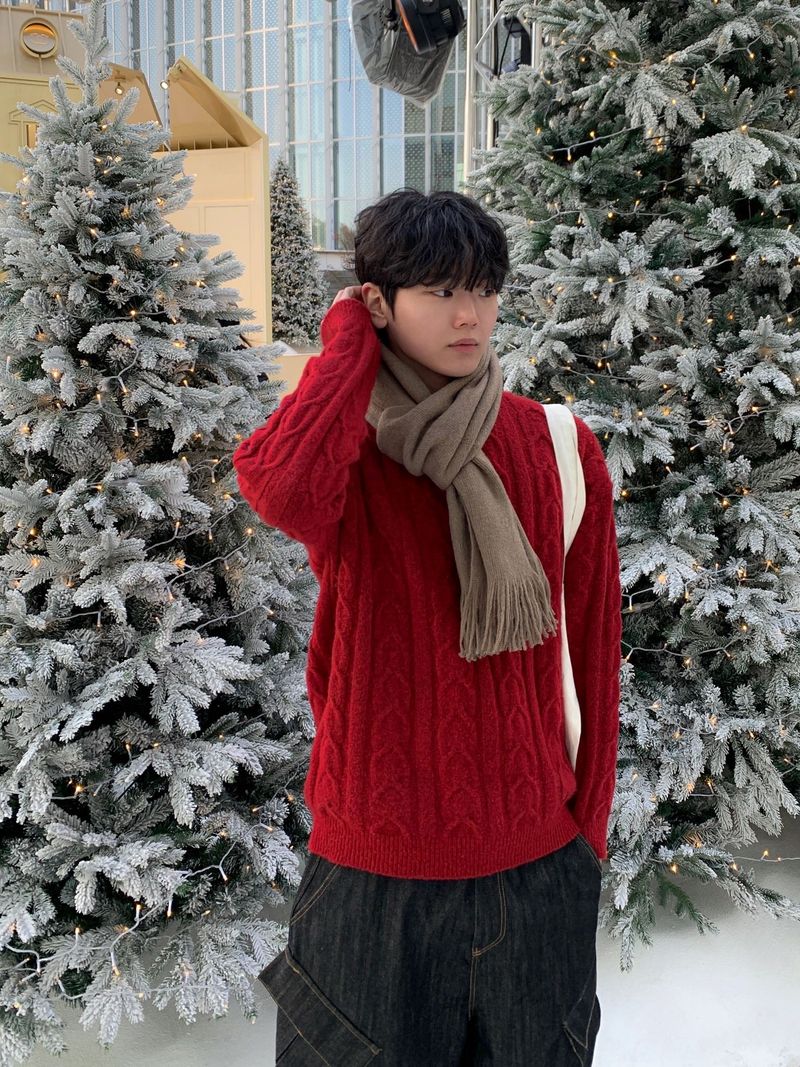 Cozy warmer cable round knit