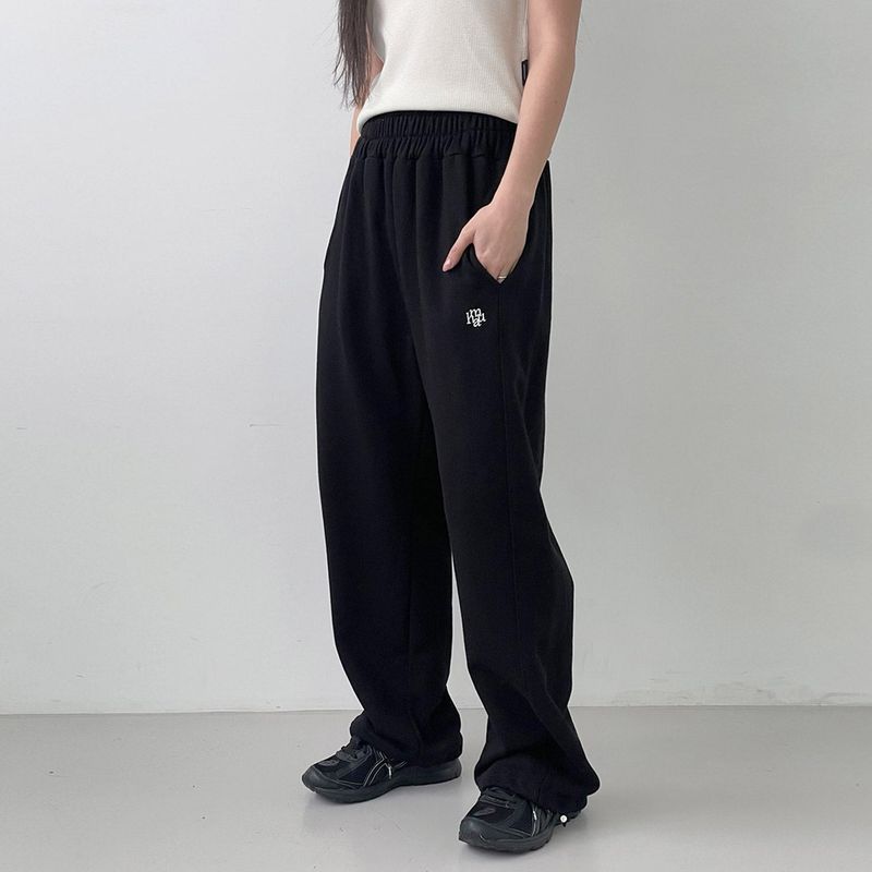muahmuah（ムアムア）の「ステッチロゴストリングジョガーパンツ[BLACK]（パンツ）」