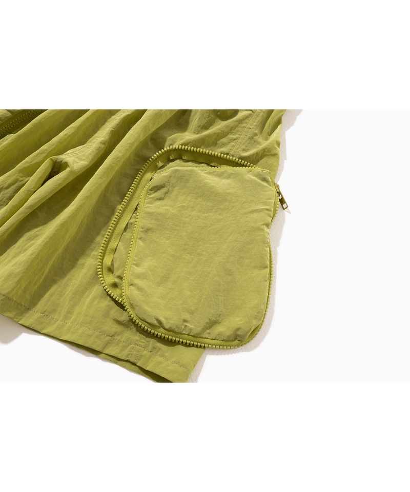 ZIPPER POCKET NYLON SHORT PANTS