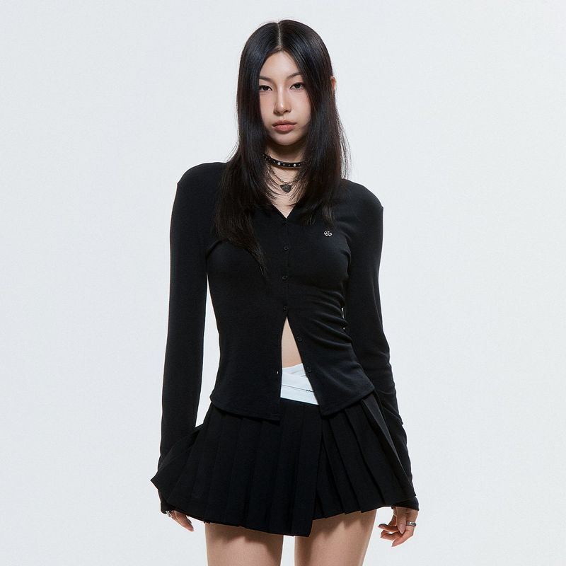 DAUSPICE(DUC)（ダウスピス）の「(DUC) Round-Neck Cardigan Black（Tops）」