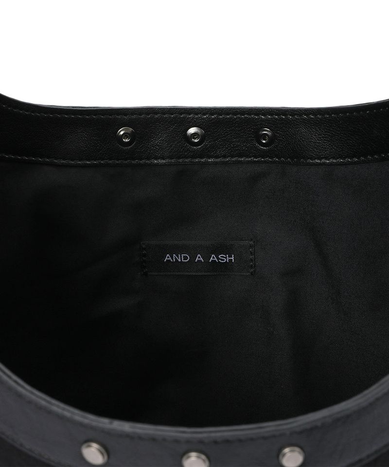 26SS★ Triangle 003 bag