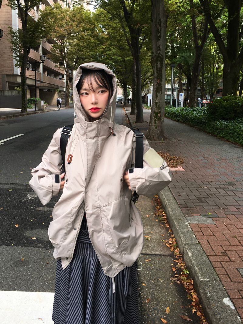 Harper Gorp Hooded Windbreaker (4c)