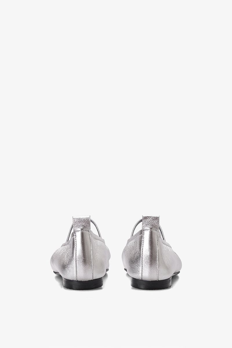TUTU FLAT IN SILVER LINING