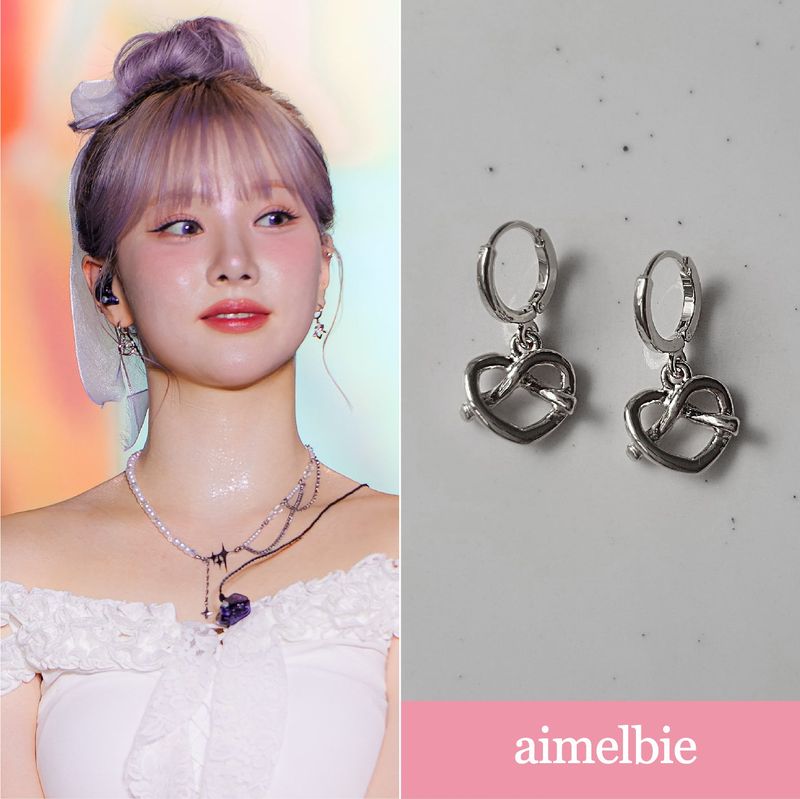 aimelbie（アイメルビー）の「[VIVIZ ウナ Piercing] プレッツェル ハギーズ ピアス - Silver Color（アクセサリー）」