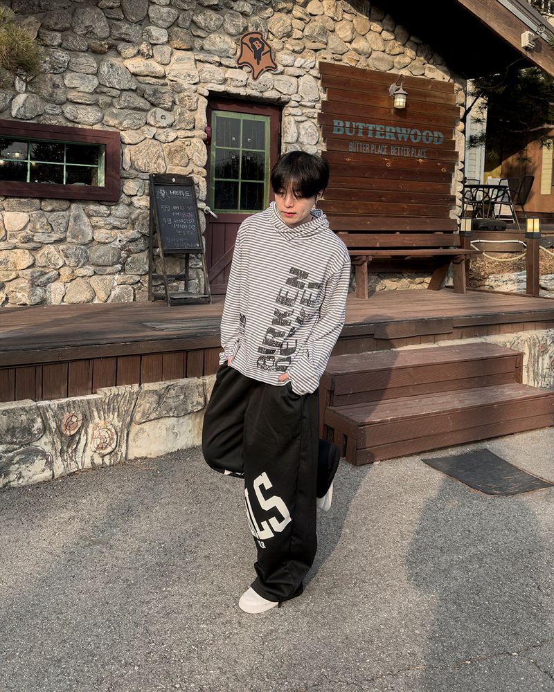 River Fingerhole Stripe Hoodie