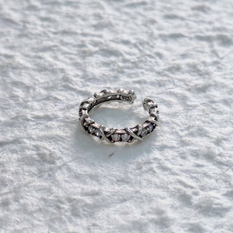 Cold Flame Knot Ring