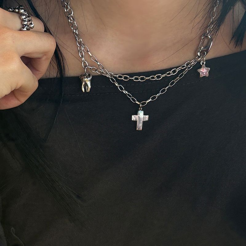 tooth gem necklace (pink)