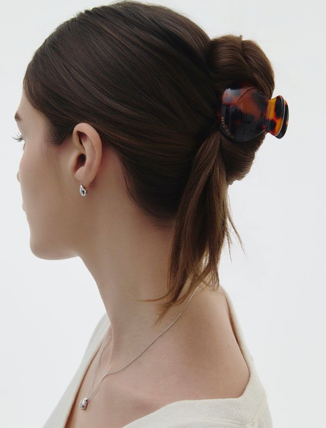 26SS★ Shell Point Hair Claw Clip