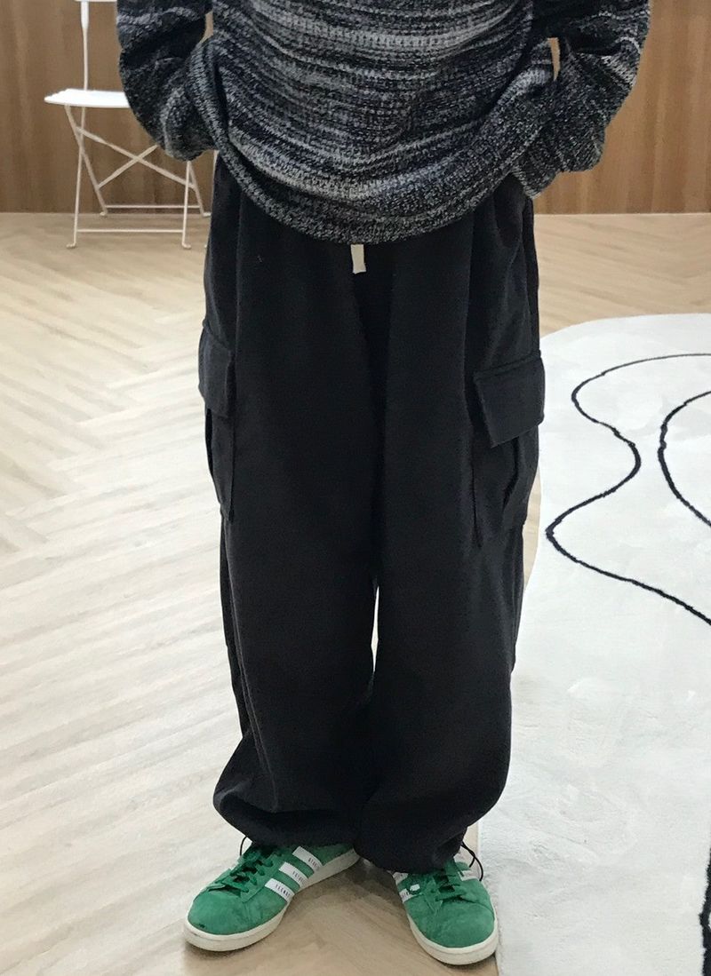 Arco iris（アルコイリス）の「Huey corduroy cargo pants（Pants）」
