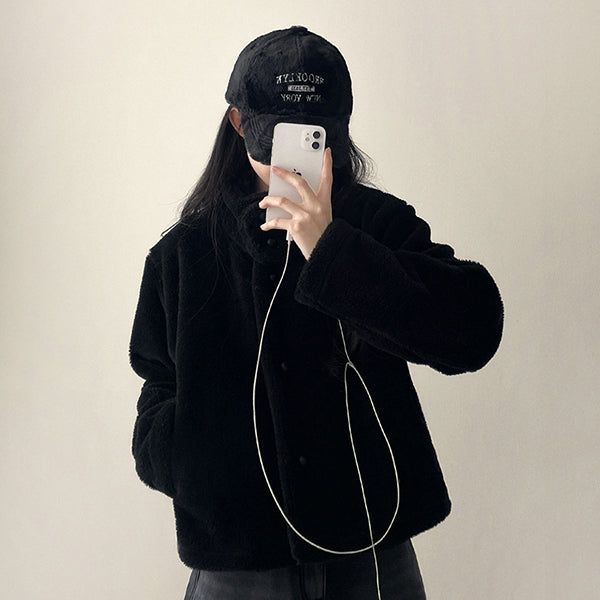 Noah Brooklyn Lettering Embroidery Fur Ball Cap 