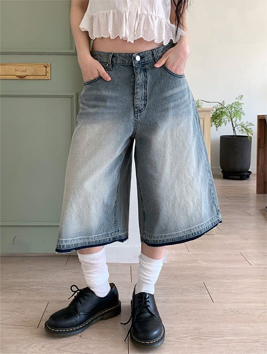 TEXTURE WIDE BERMUDA JEANS