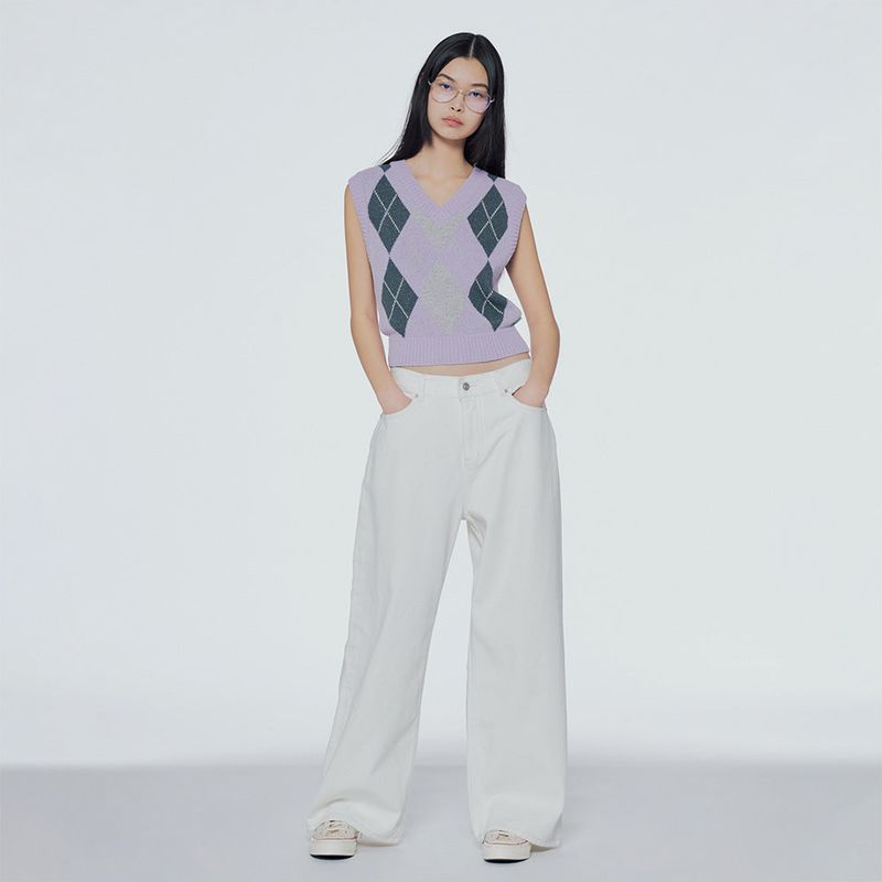 Argyle knited vest