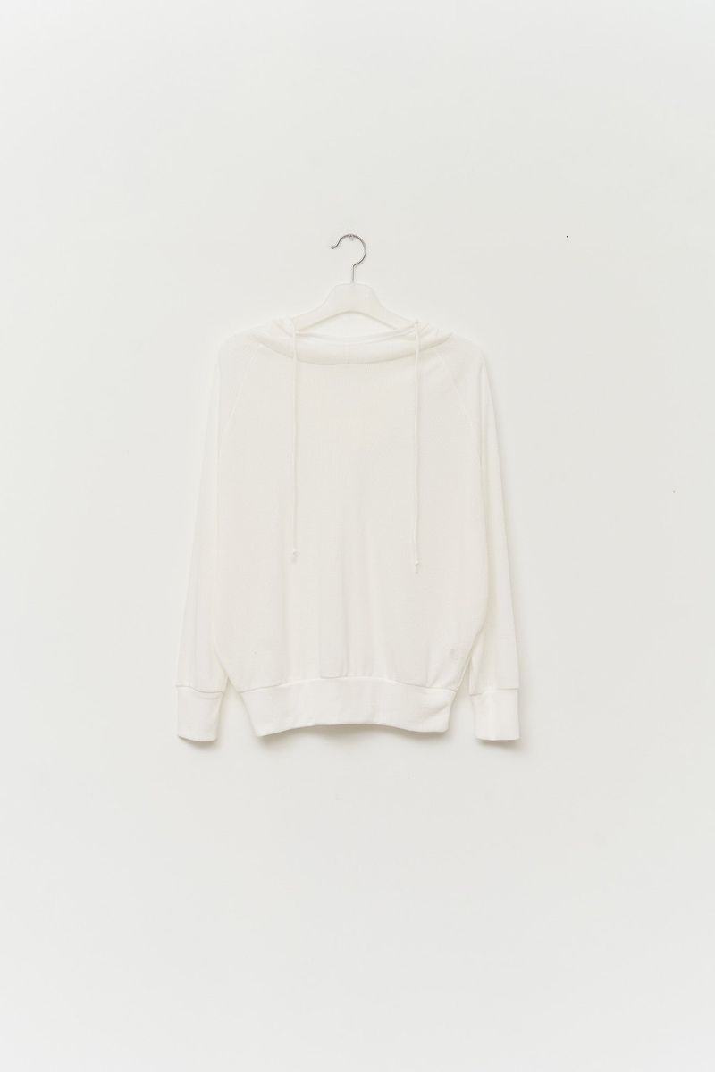 (W) Seal Sheer Hooded Top