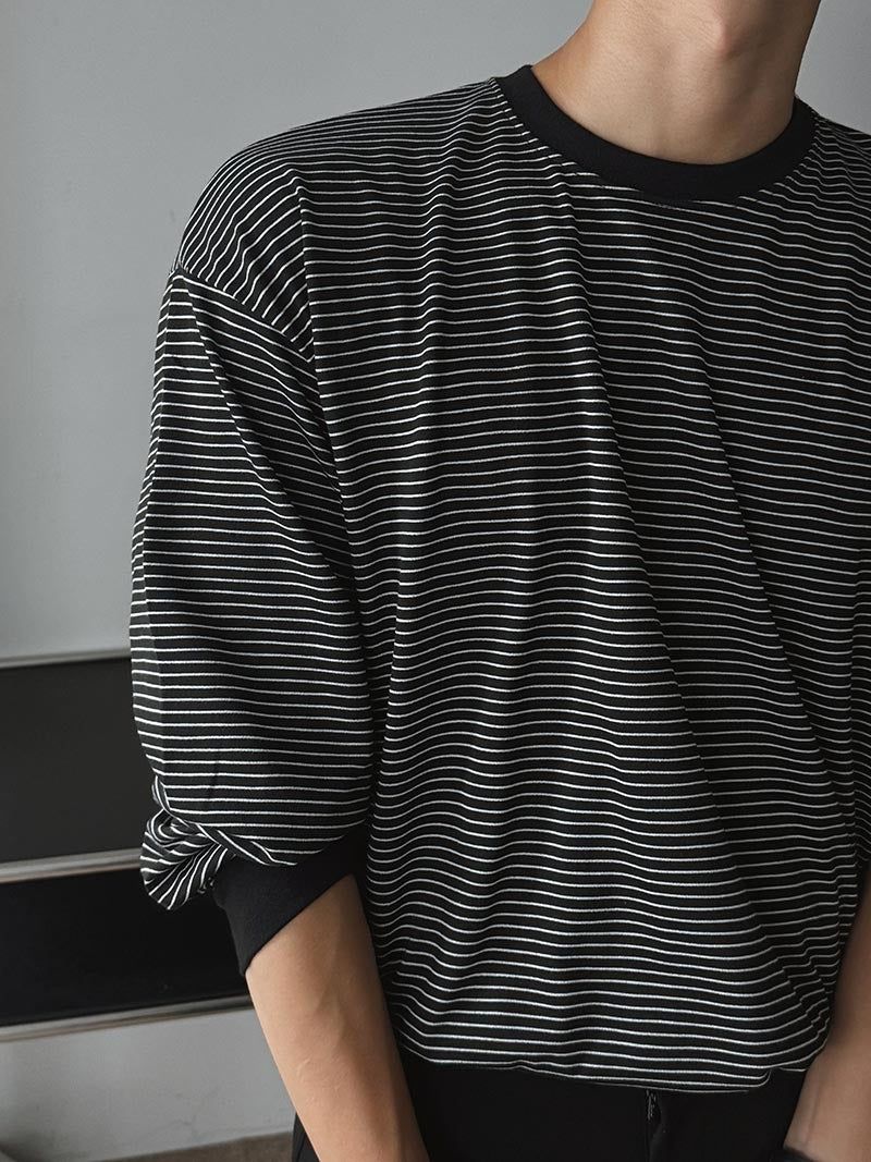 ASCLO Thin Border Slit T Shirt (2color)