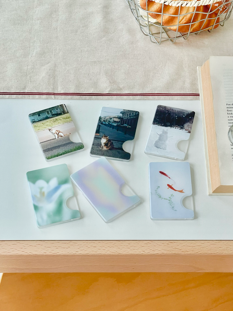 [snowy forest snowman magsafe cardslot]