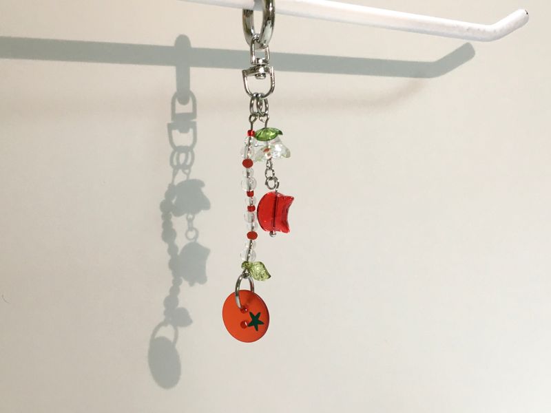 Tomato cat keyring