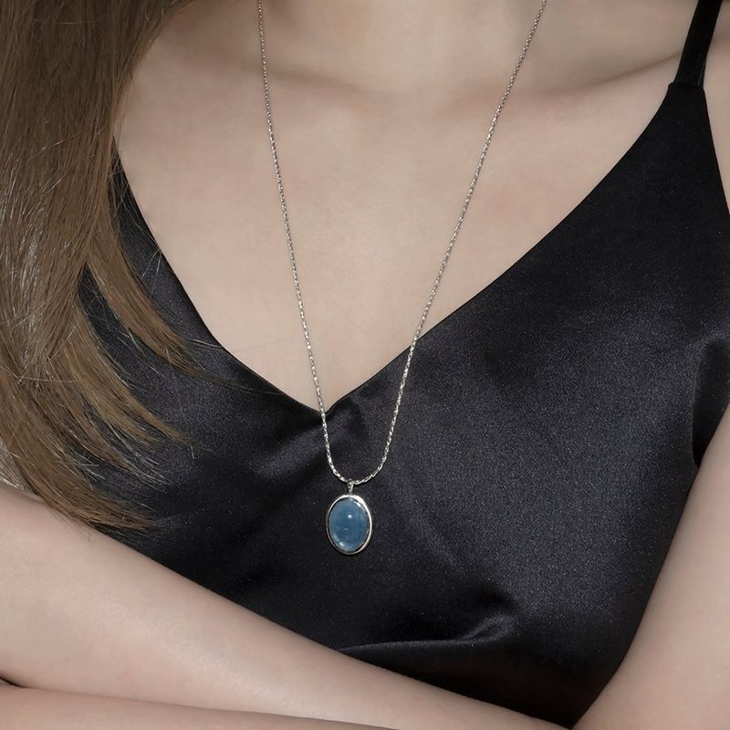 Bold aquamarine necklace