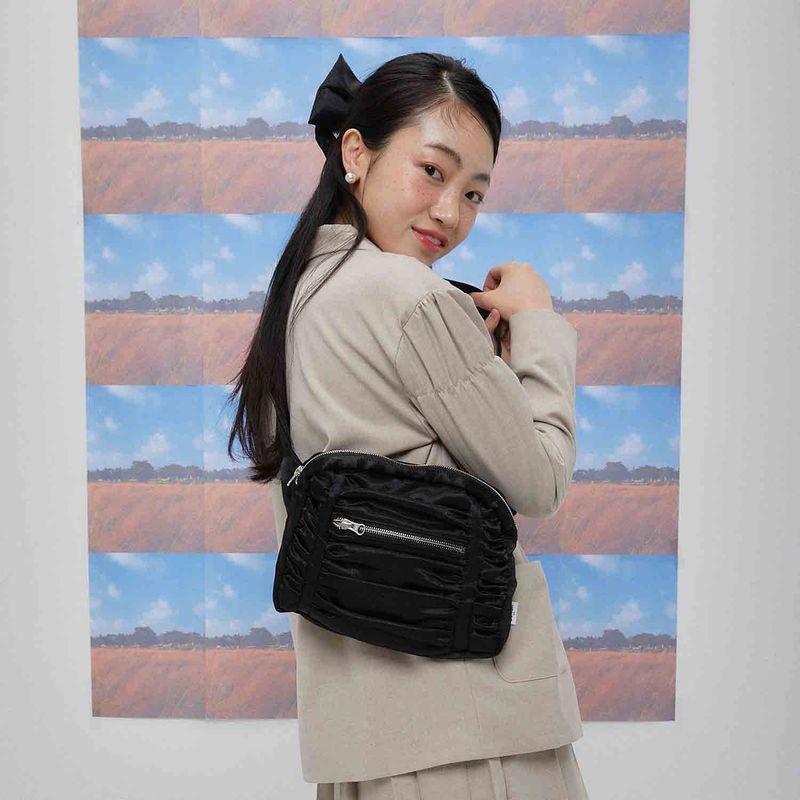 Luna shirring cross baga (black)