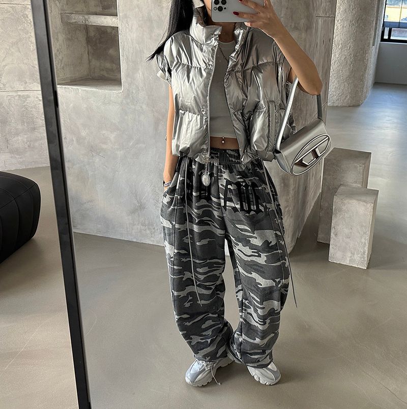 Camouflage Lettering Jogger Pants